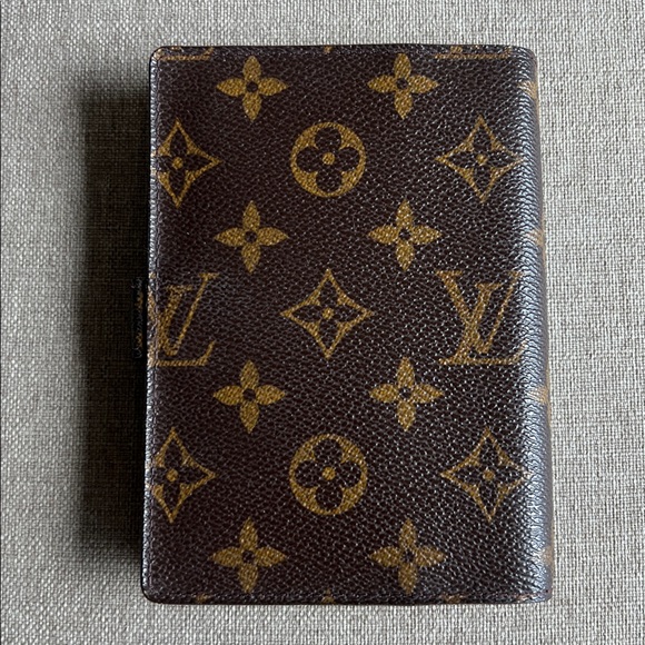 Louis Vuitton | Monogram Canvas Agenda PM - Picture 2 of 16